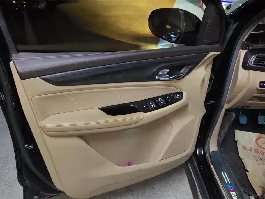 Baojun 730 宝骏730 2017款 1.5 T 手动尊享型 7座