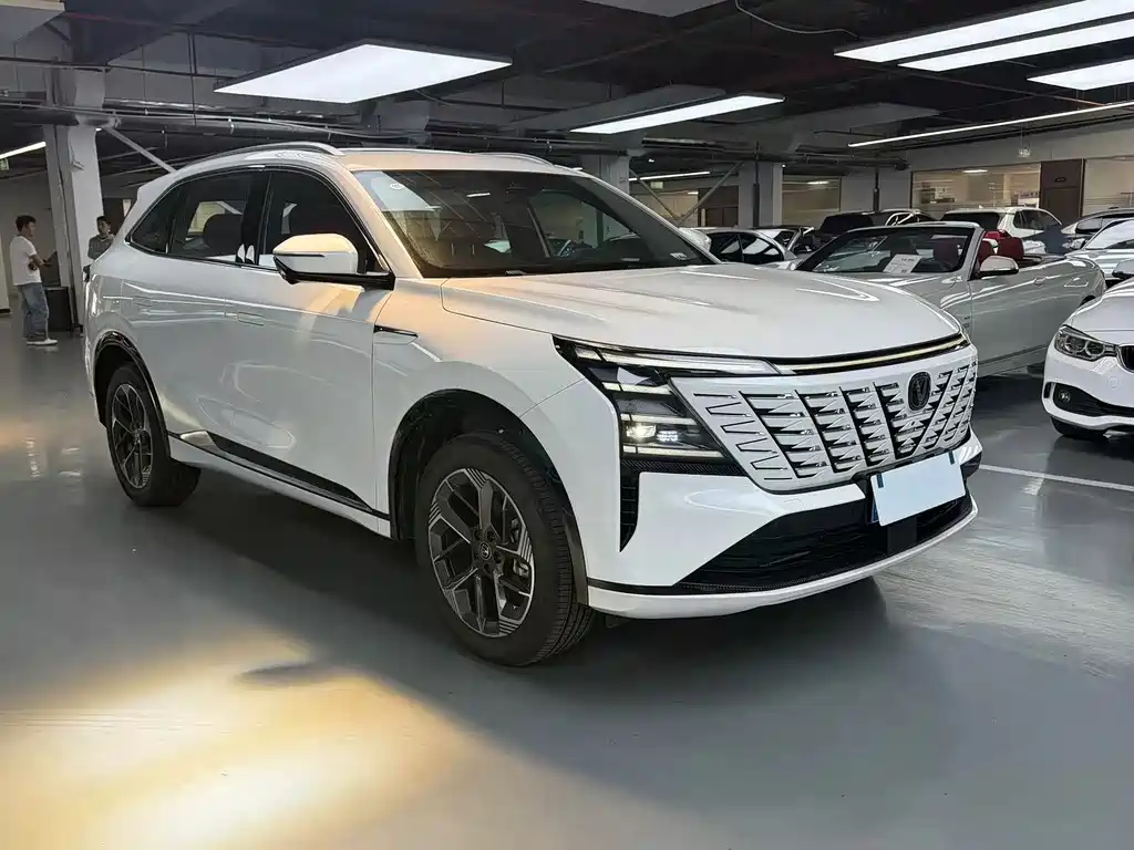 Changan CS75 PLUS 4 th Gen 1.5 T New Blue Whale Smart Flagship