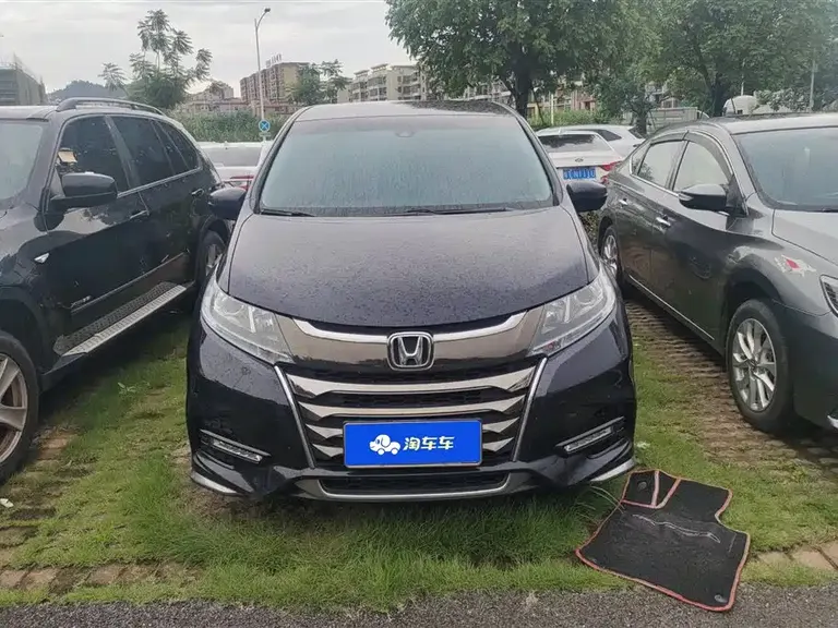 Honda Odyssey 2.0 L Sharp· Smooth Enjoyment