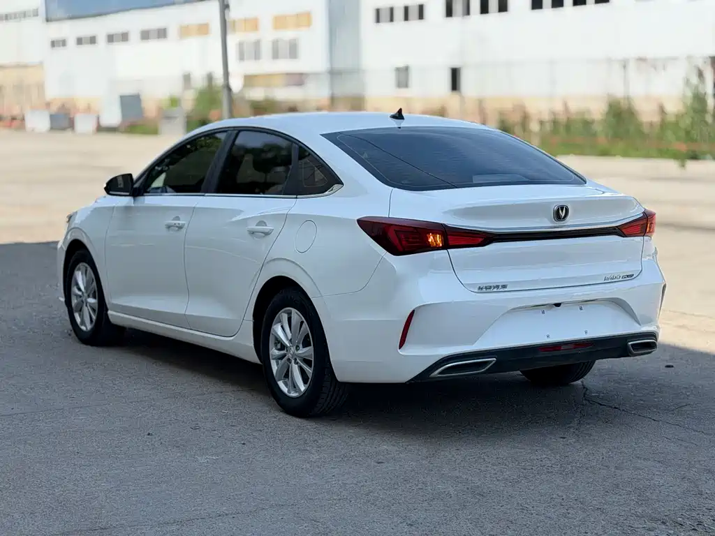 Eado PLUS 1.6 L GDI CVT Elite