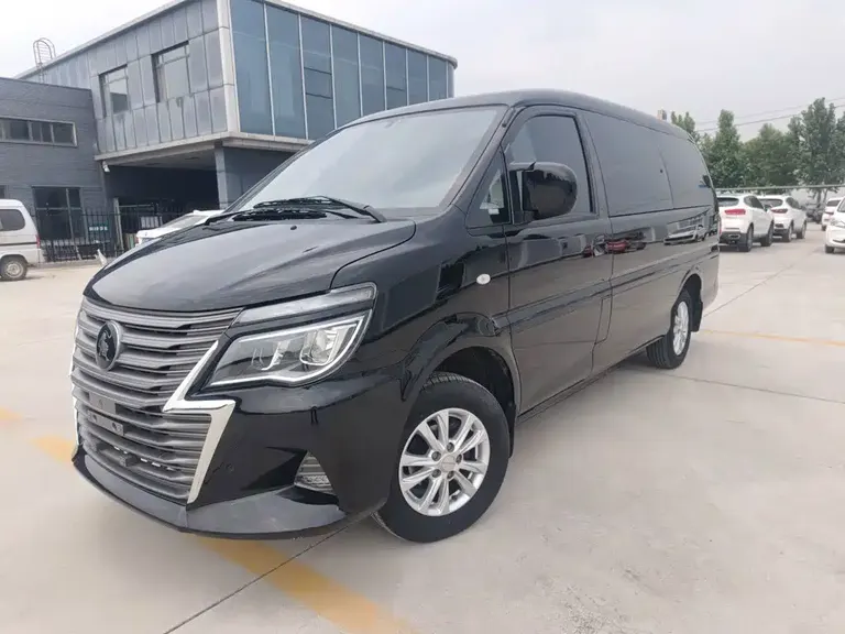 Dongfeng Lingzhi M5 L 1.6 L Luxury 7-seat