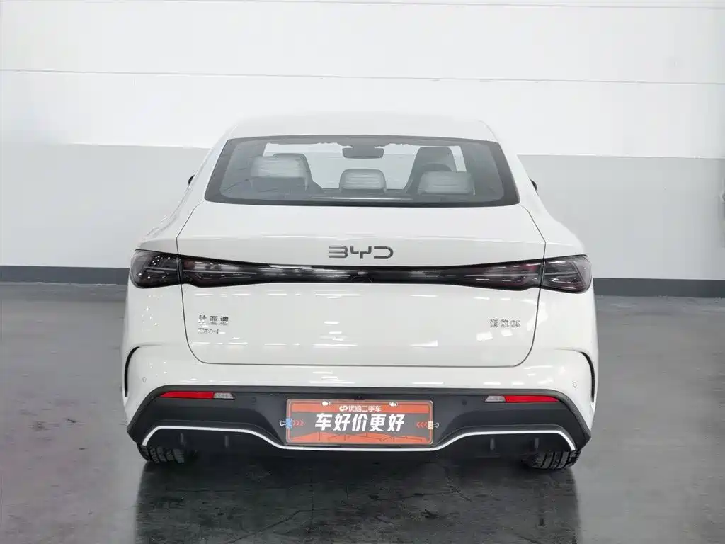 Seal 06 DM-i 80 KM Luxury