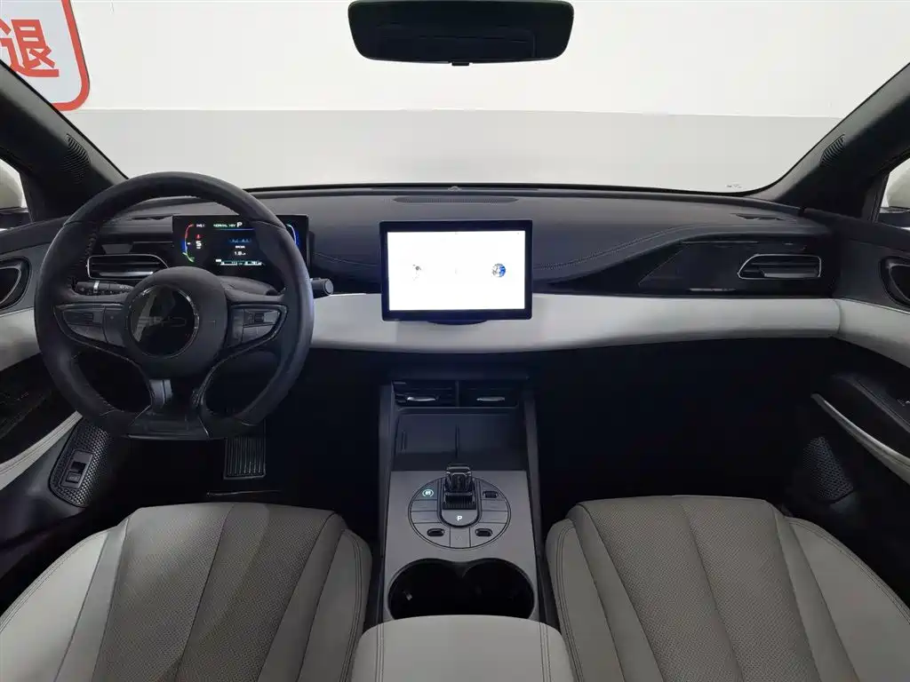 Seal 06 DM-i 80 KM Luxury