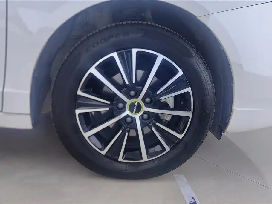 Roewe i5 Facelift 1.5 L CVT Diamond