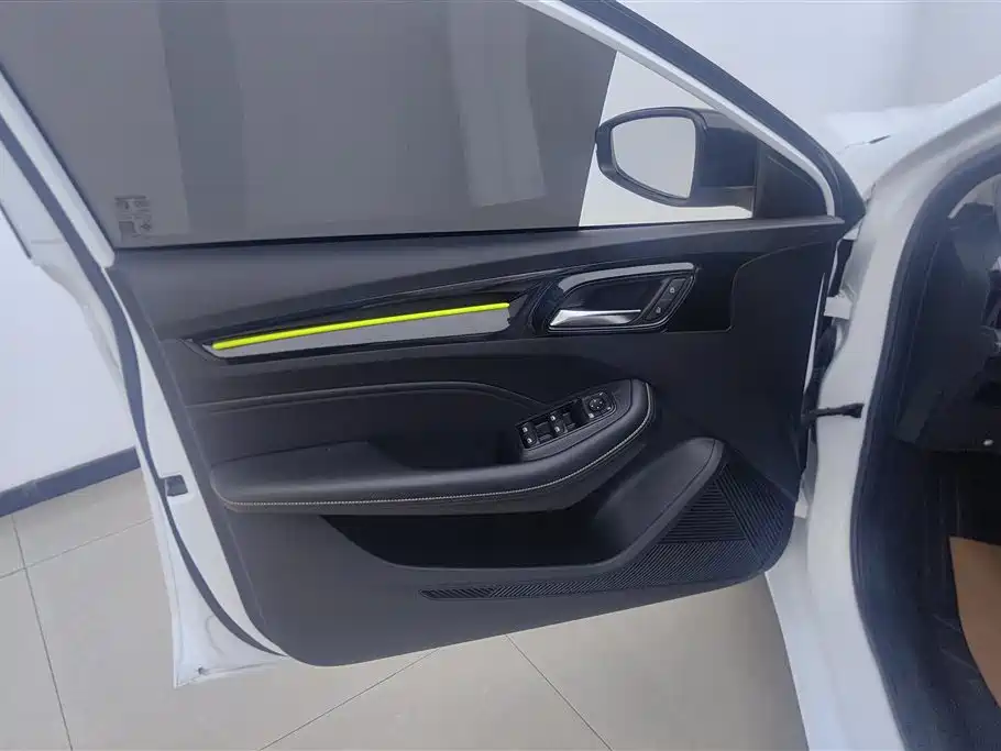 Roewe i5 Facelift 1.5 L CVT Diamond