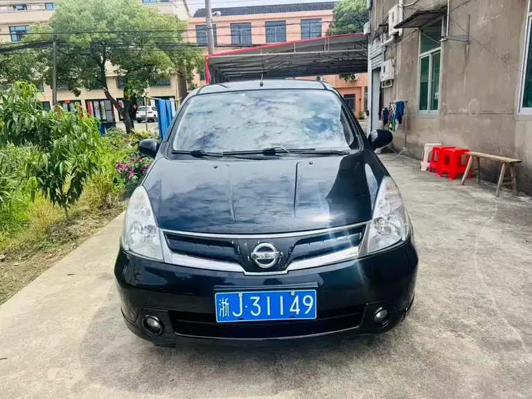 Nissan Livina 骊威 2010款 劲悦版 1.6 L 自动超能型