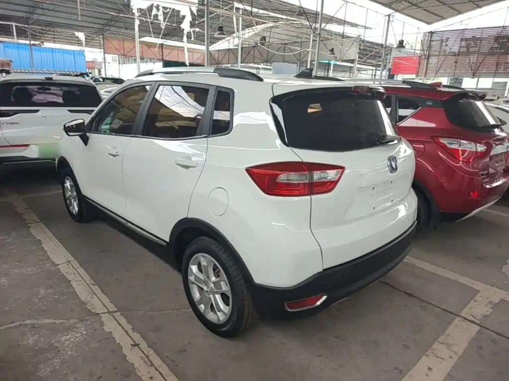 Changan CS15 1.5 L Manual Fashion