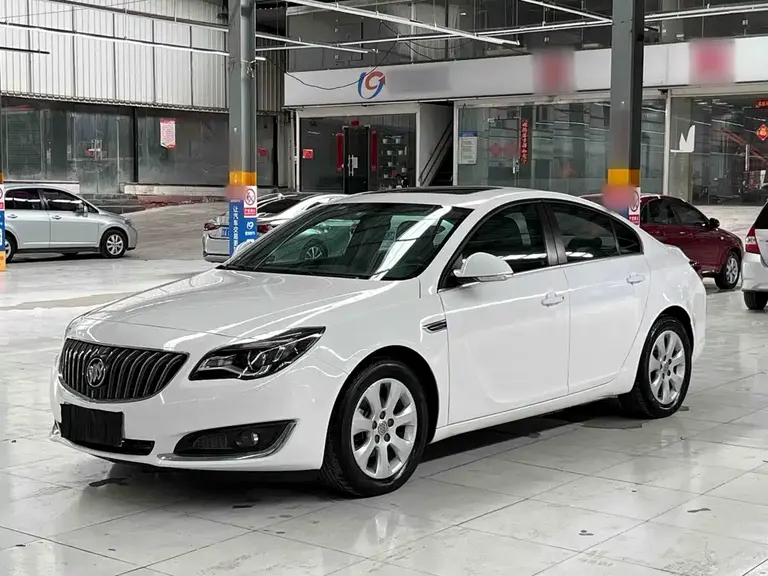 Buick Regal 2.0 L Leading Fashion