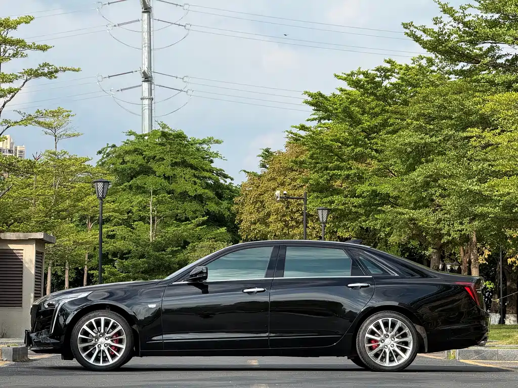 Cadillac CT6 凯迪拉克CT6 2021款 28 T 冠军限量版