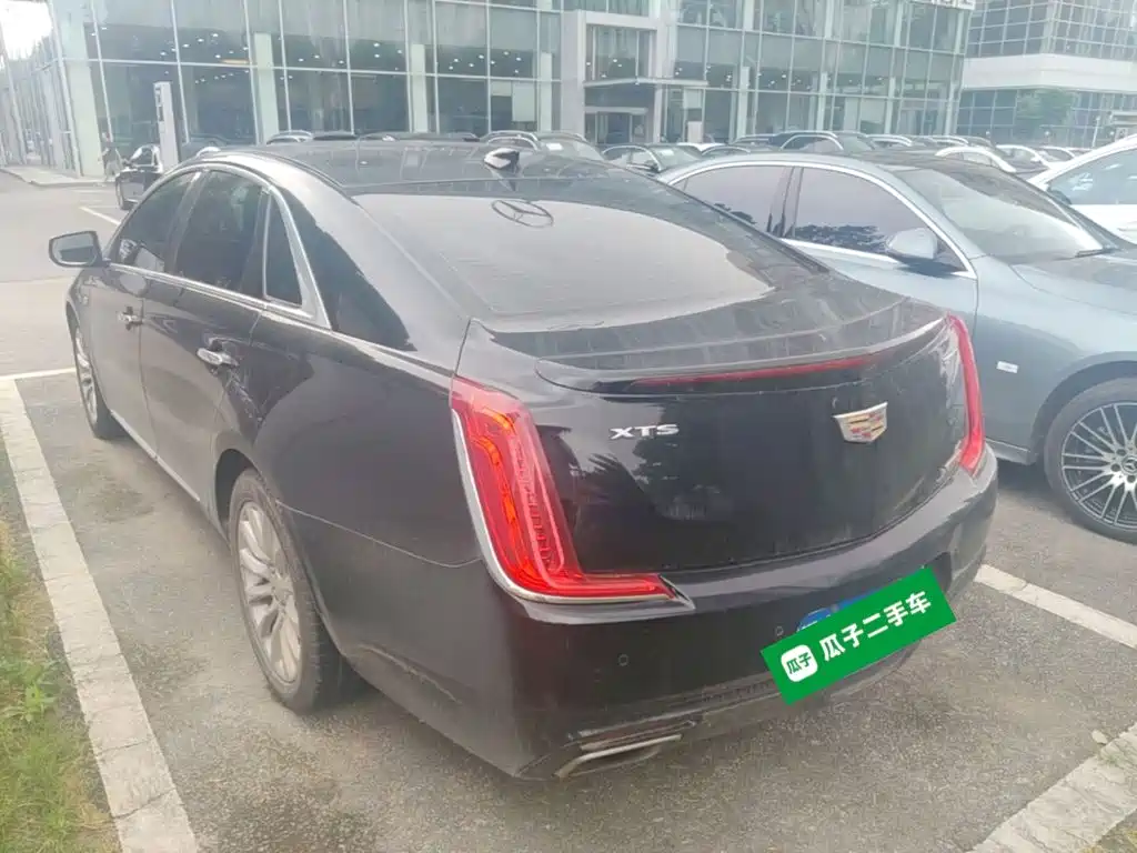 Cadillac XTS 28 T Tech