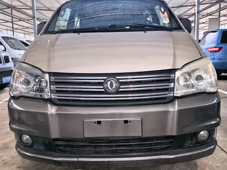 Dongfeng Lingzhi M3 1.6 L 7-seat Standard