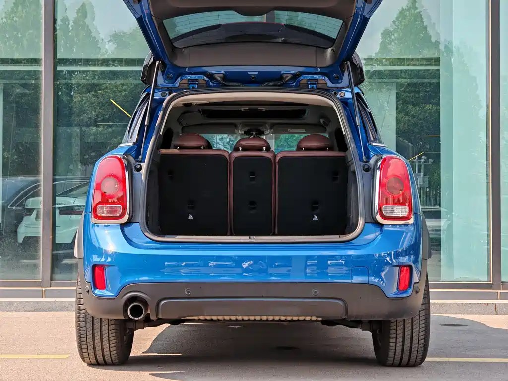 MINI COUNTRYMAN 1.5 T COOPER Classic