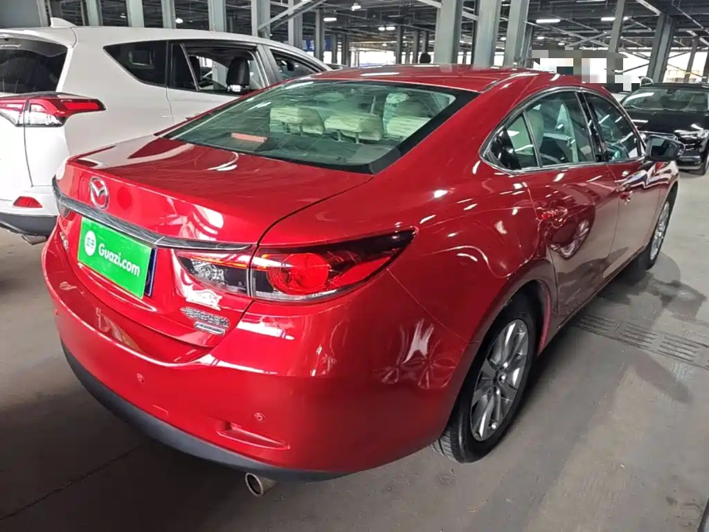 Atenza 2.0 L Blue Sky Luxury