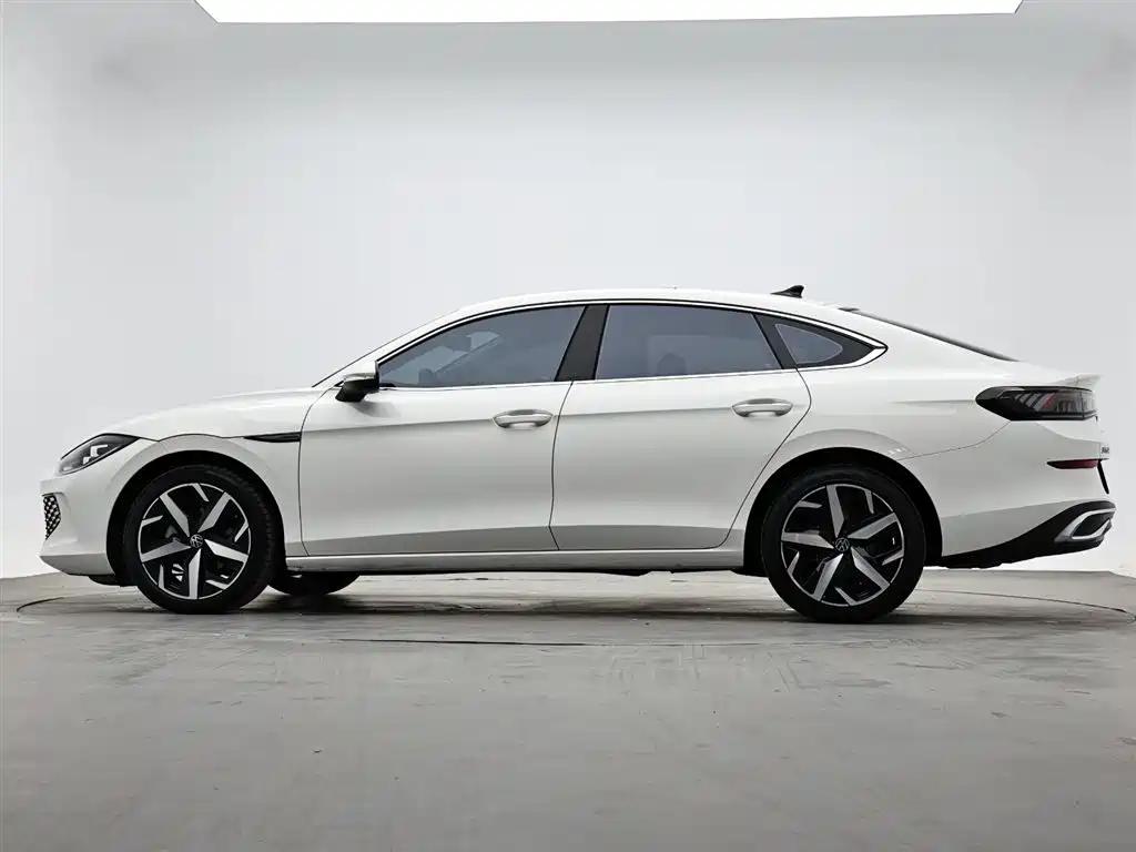 Lamando Lamando L 280 TSI DSG Spicy Cool