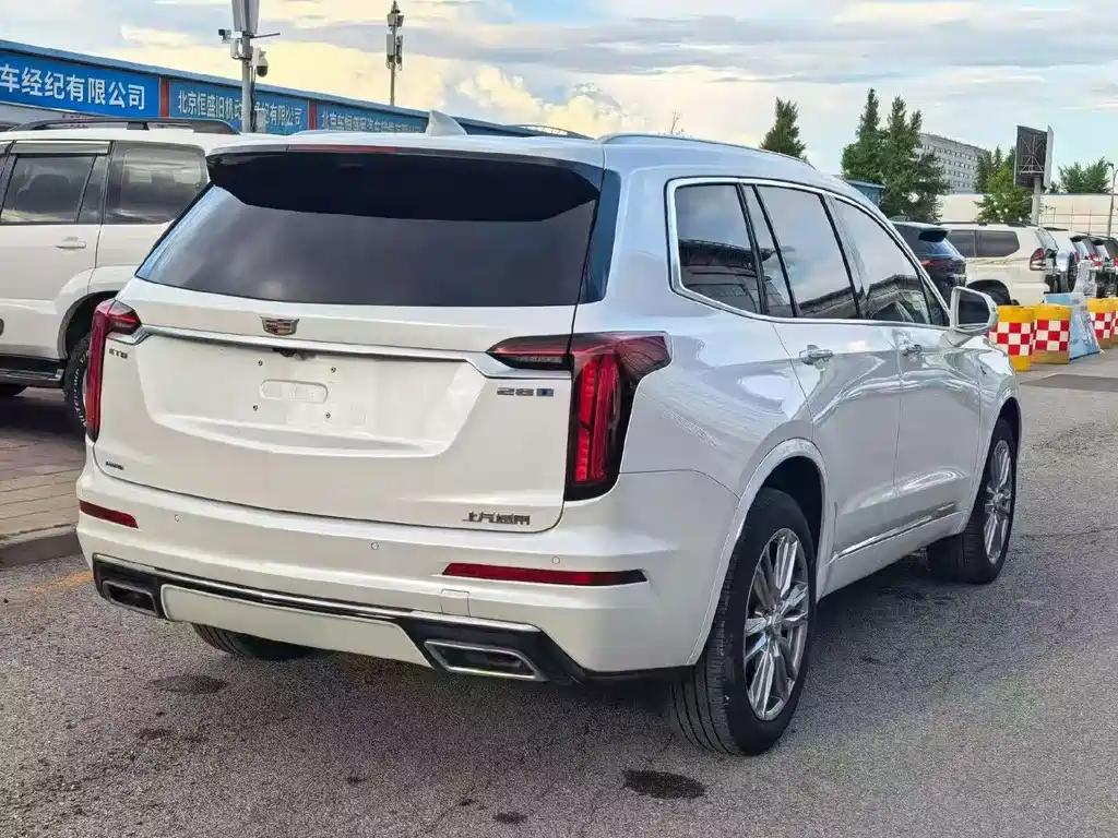 Cadillac XT6 2.0 T 6-seat 4 WD Luxury
