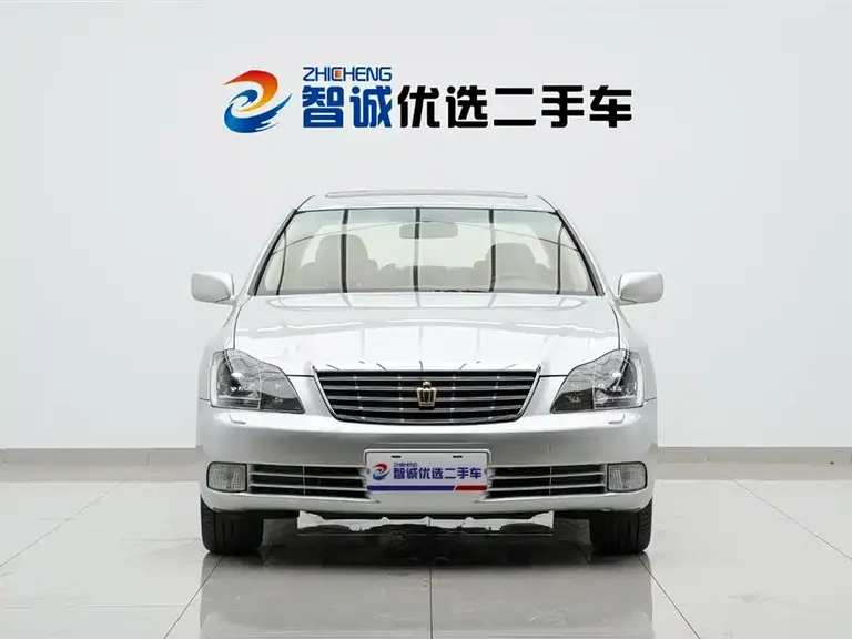 Toyota Crown 2.5 L 5 Anniversary