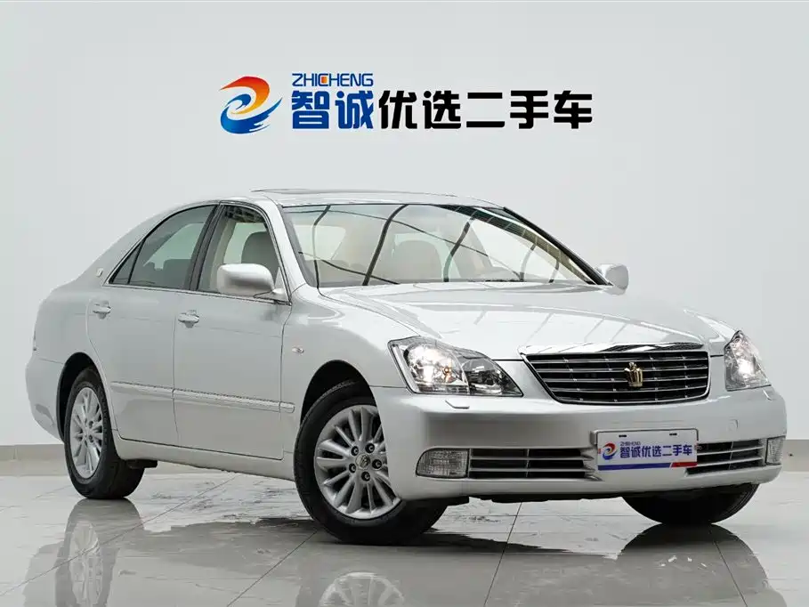 Crown 2.5 L 5 Anniversary