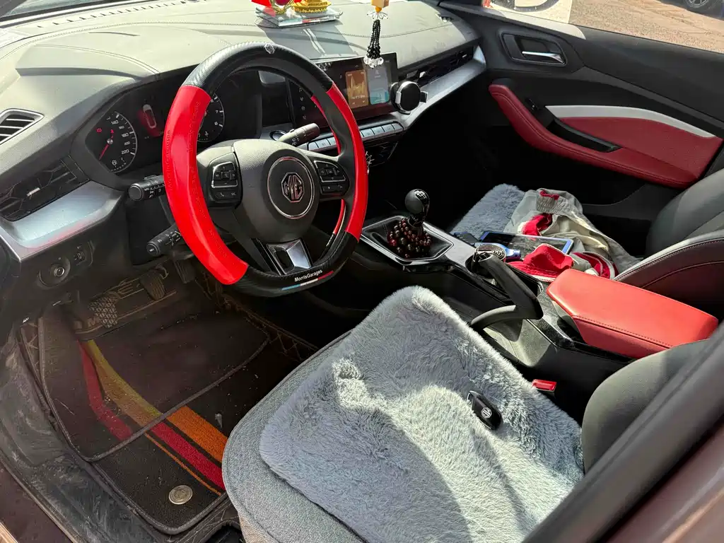 MG5 180 DVVT Manual Youth Luxury