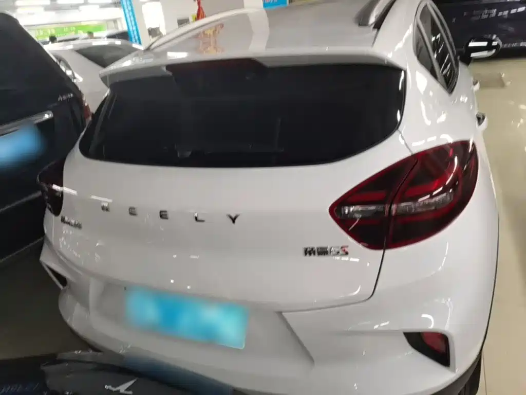 Emgrand GS 1.4 T CVT Elegant