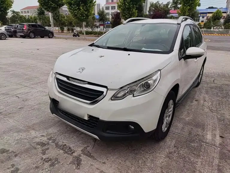 Peugeot 2008 2014 1.6 L Manual Trendy