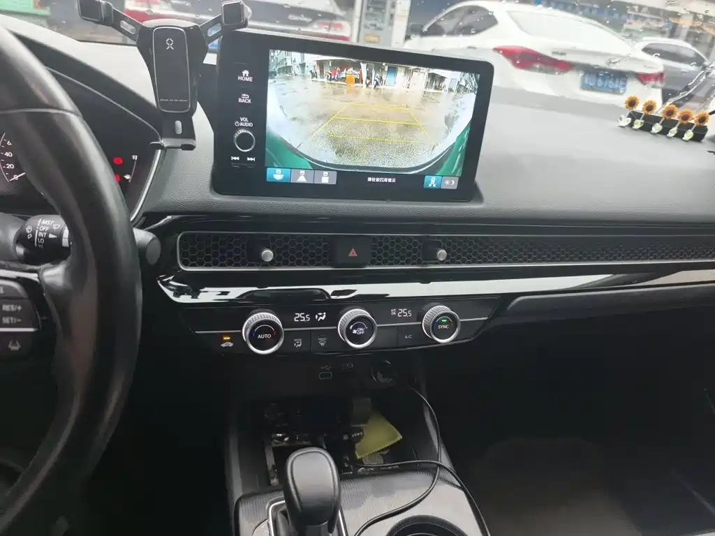 Integra 240 TURBO CVT Luxury
