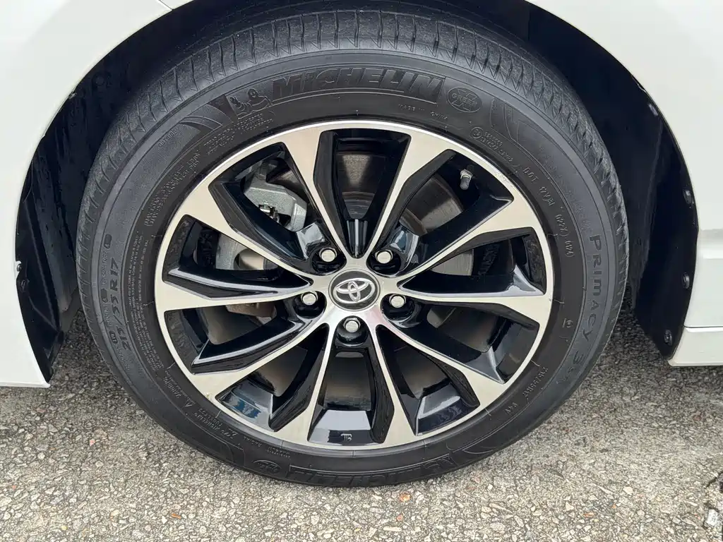 Avalon 2.0 L Luxury