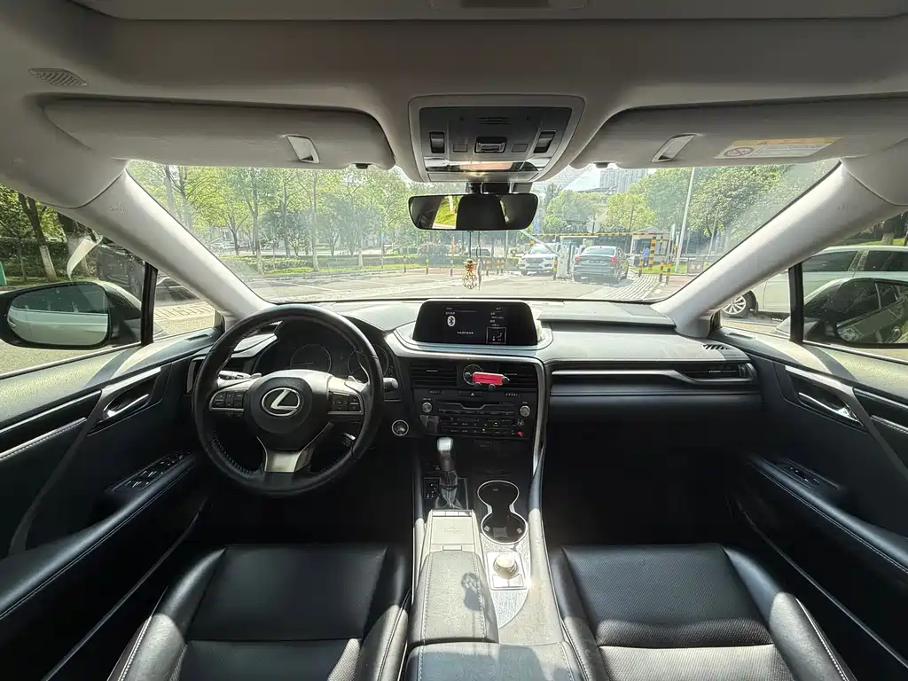 Lexus RX Facelift 300 2 WD Elite