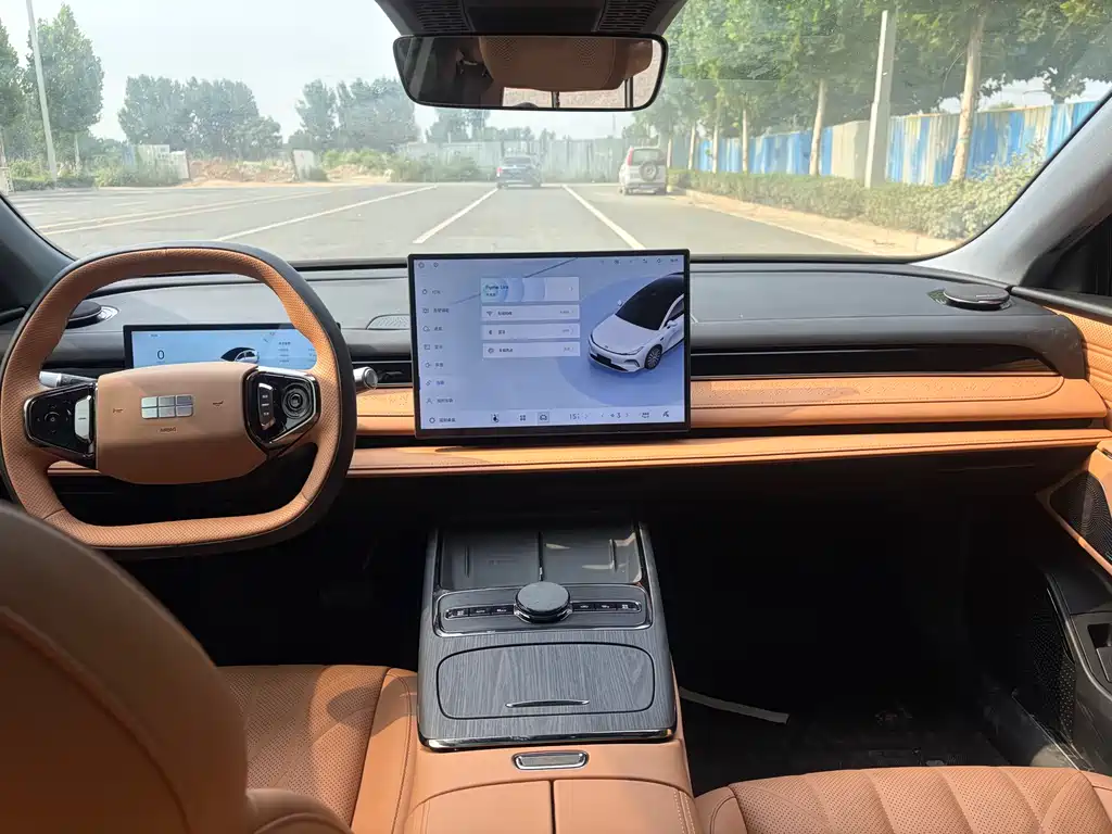 Galaxy Xingyao 8 130 km EM-i Premium