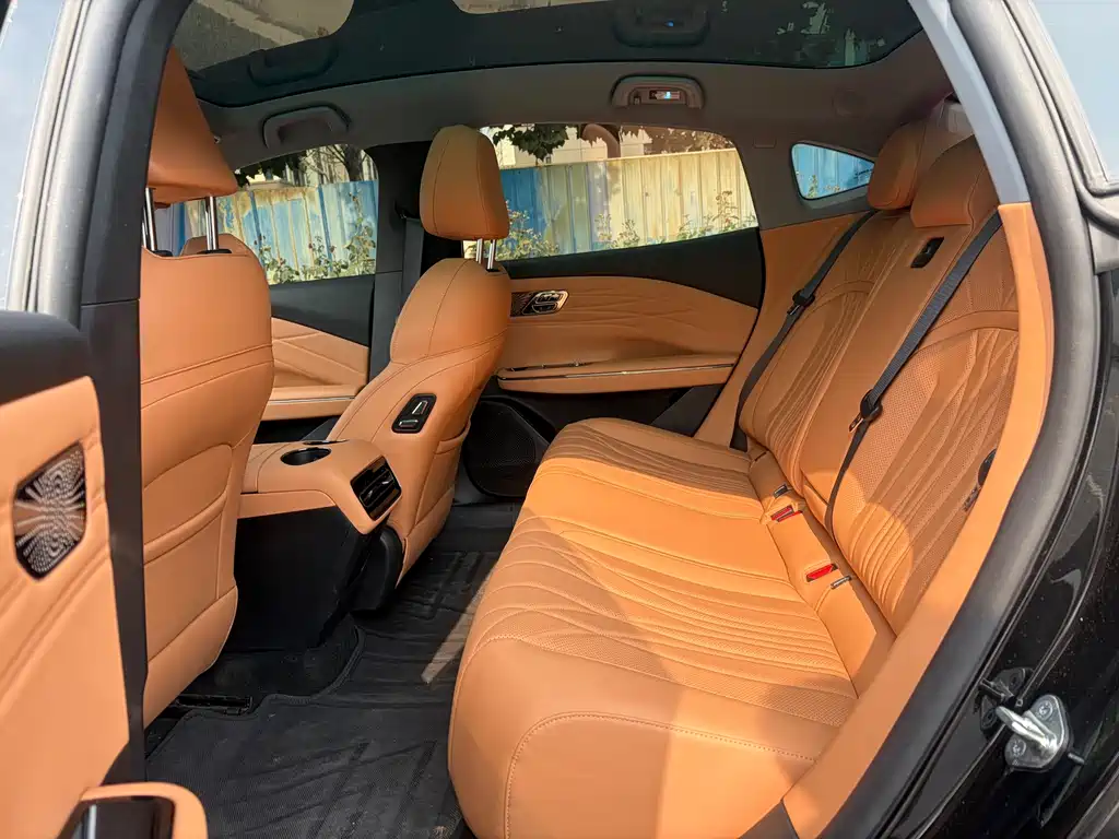 Galaxy Xingyao 8 130 km EM-i Premium