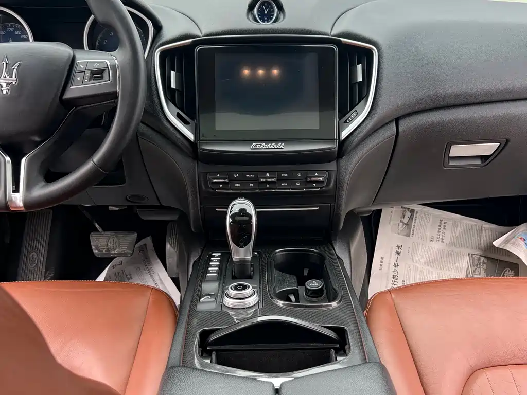 Ghibli 3.0 T Standard