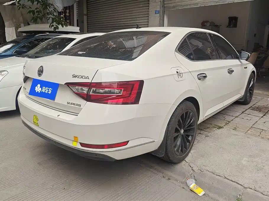 Superb TSI330 DSG Creation