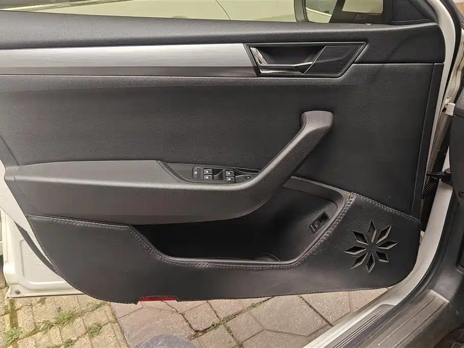 Superb TSI330 DSG Creation