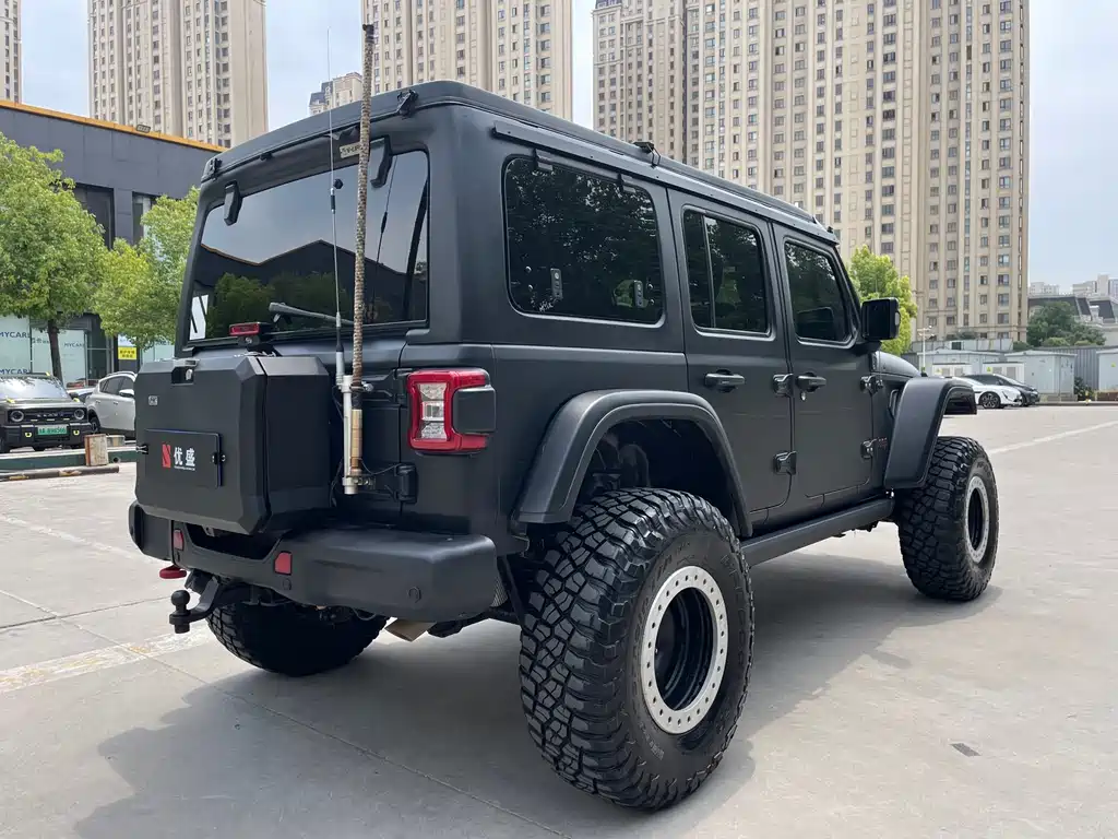 Wrangler 2.0 T Sahara 4-door