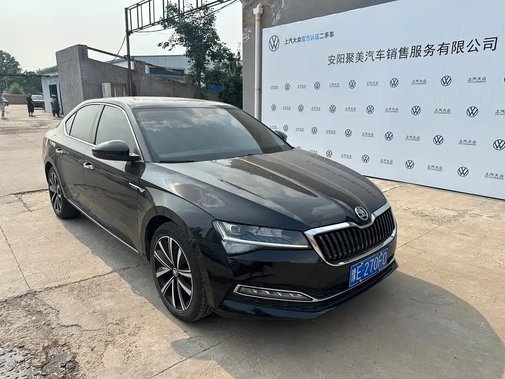 Superb Facelift TSI280 DSG Premium