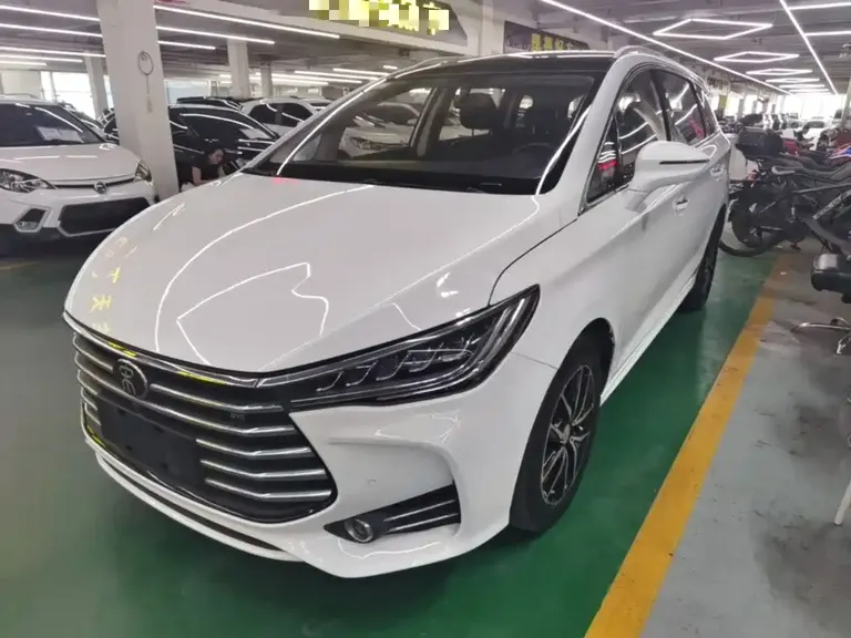 BYD Song MAX 1.5 T Auto Connected Distinguished 7-seat