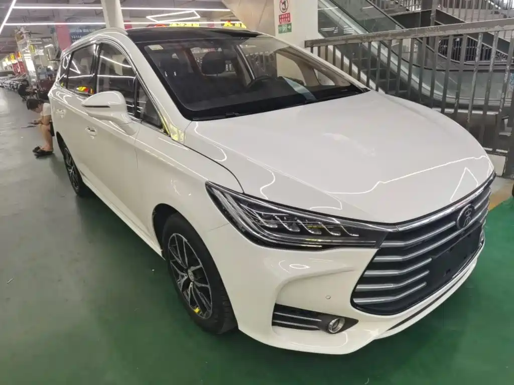 Song MAX 1.5 T Auto Connected Distinguished 7-seat