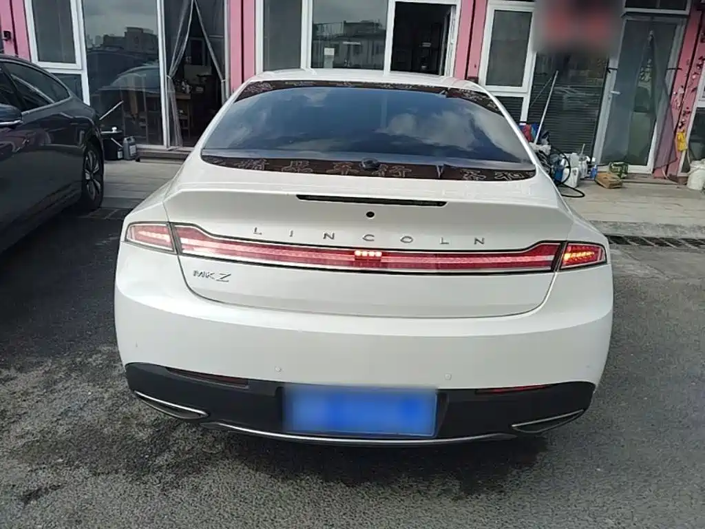 Lincoln MKZ 2.0 T Premium