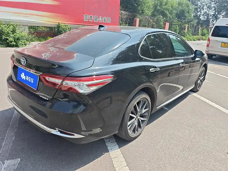 Camry Dual Engine 2.5 HG Luxury