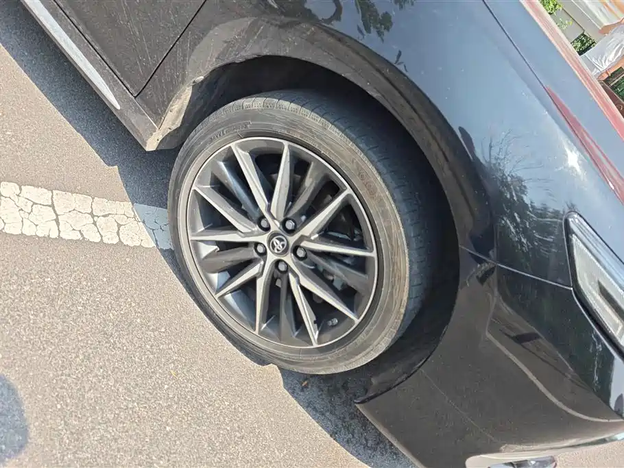 Camry Dual Engine 2.5 HG Luxury