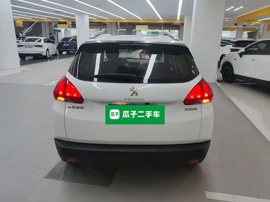 Peugeot 2008 2014 1.6 L Manual Trendy