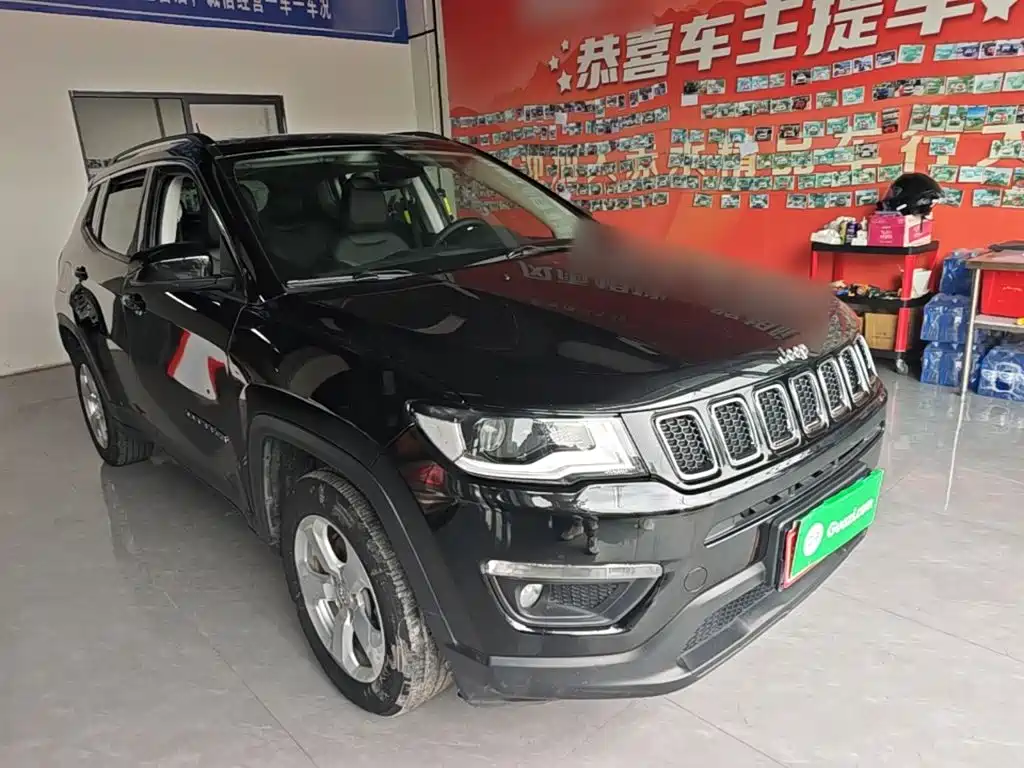 Compass 200 T Auto Home Enjoyment