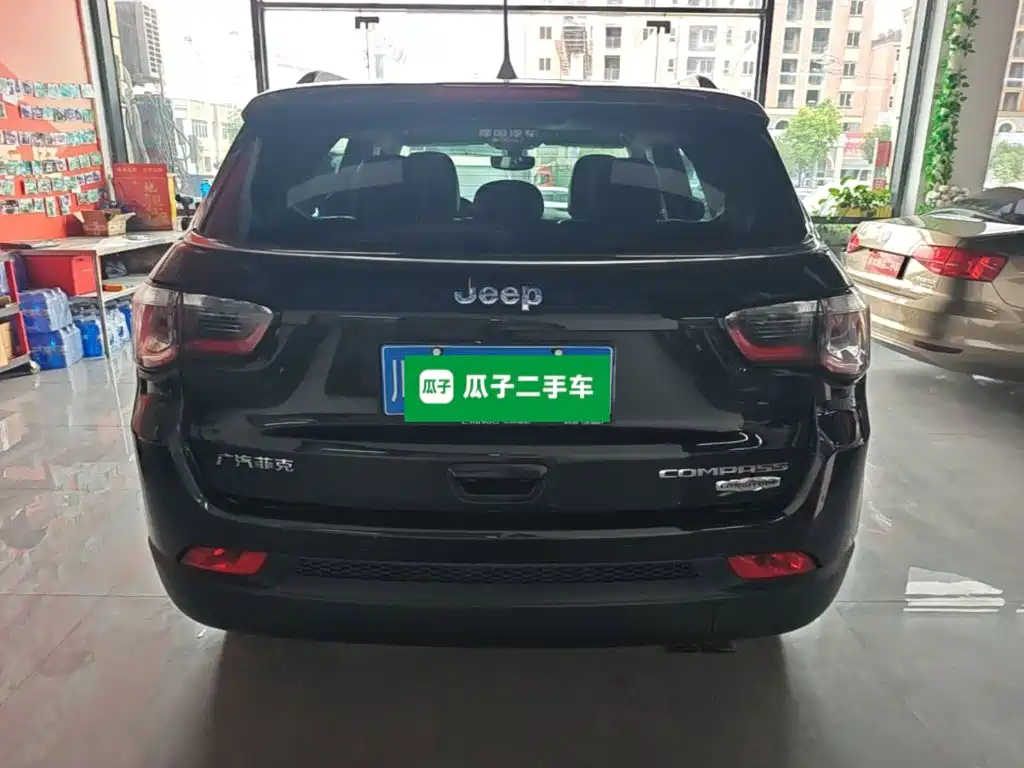Compass 200 T Auto Home Enjoyment