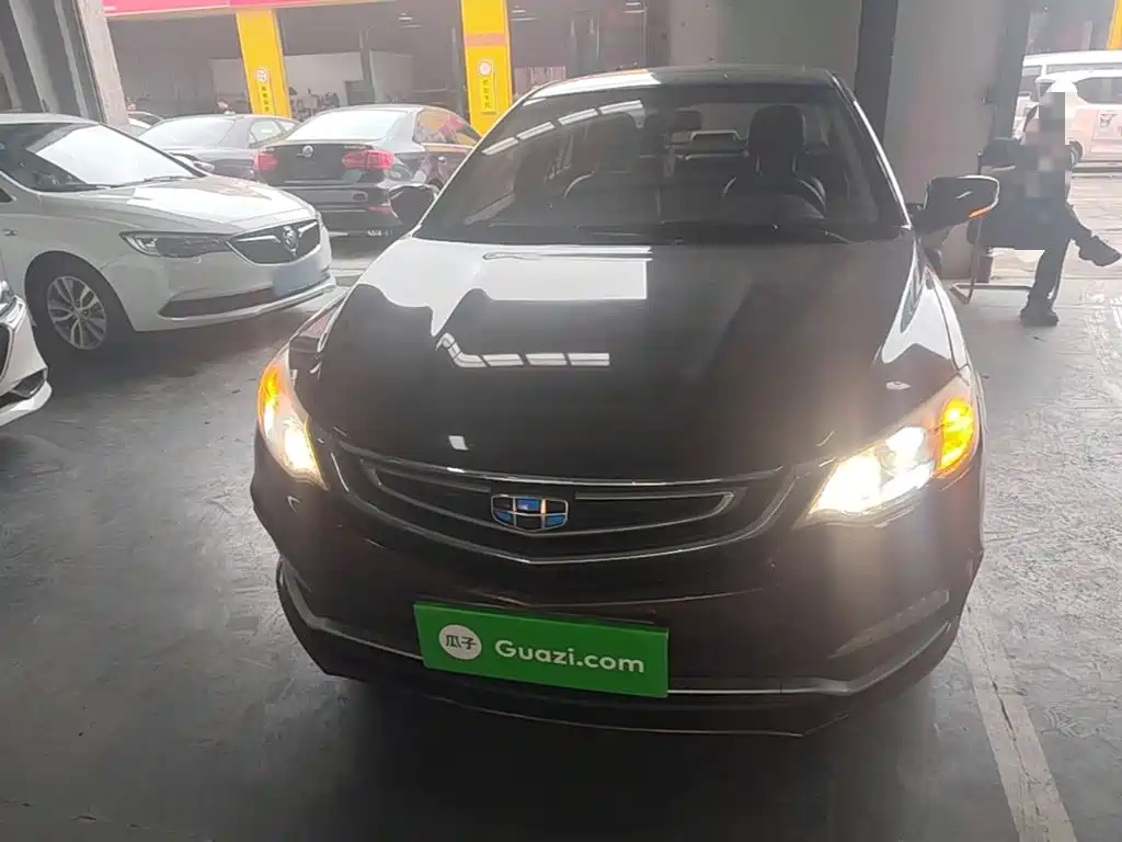 Vision 1.5 L Auto Distinguished