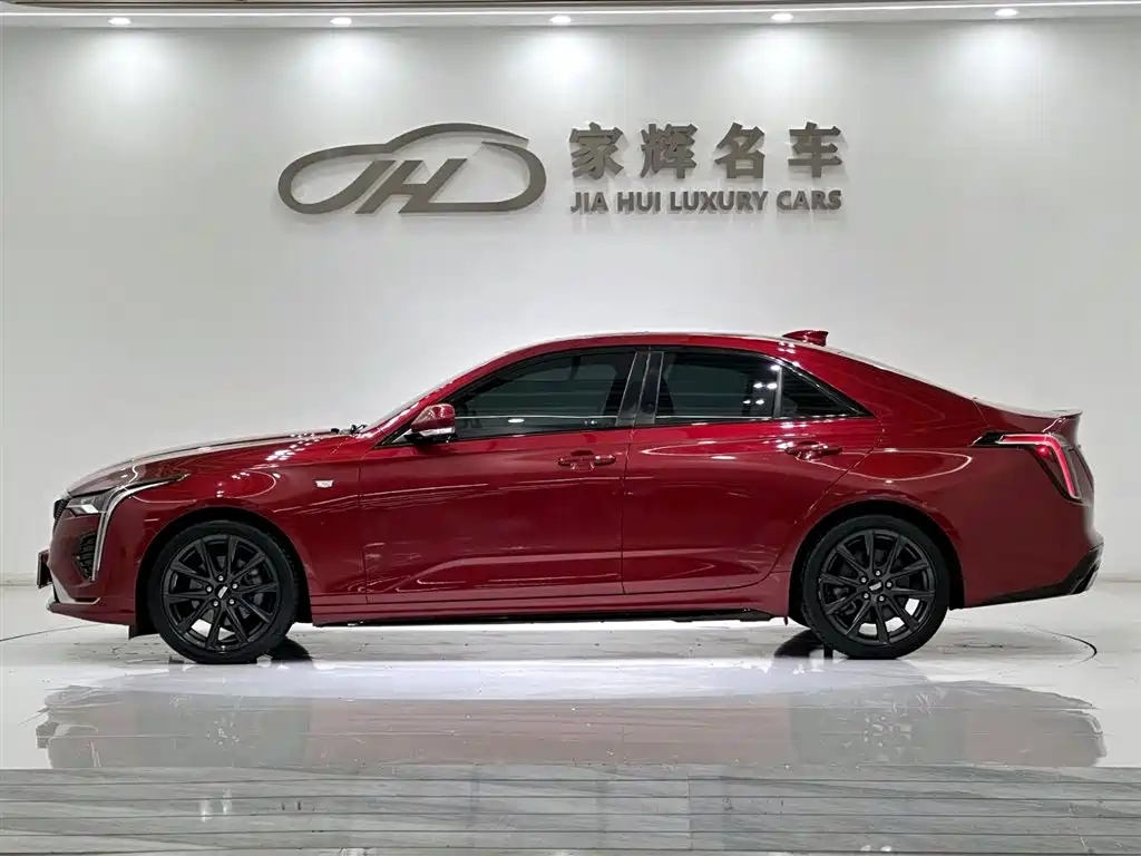 Cadillac CT4 28 T Distinguished