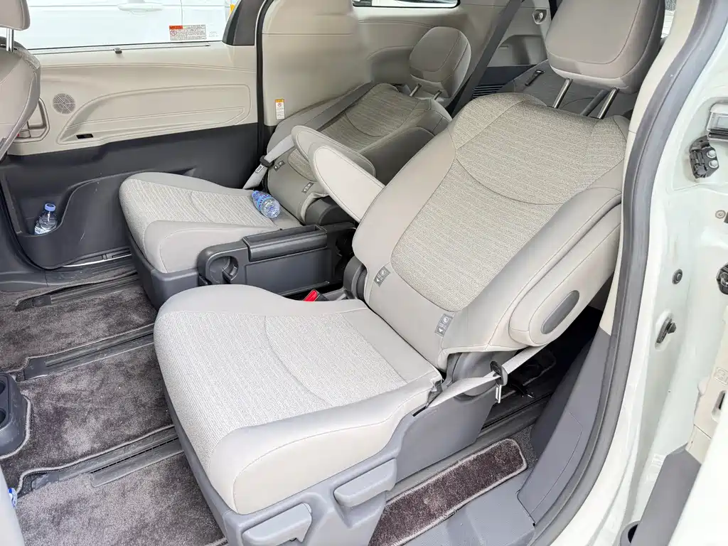 Sienna 2.5 L Hybrid Comfort