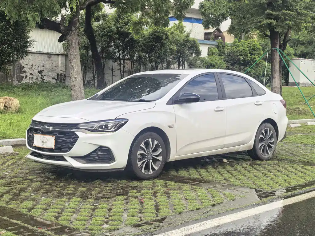 Monza Mild Hybrid RS 330 T Auto Smooth