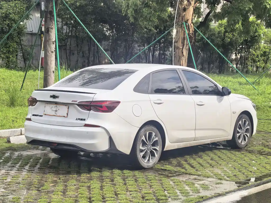 Monza Mild Hybrid RS 330 T Auto Smooth