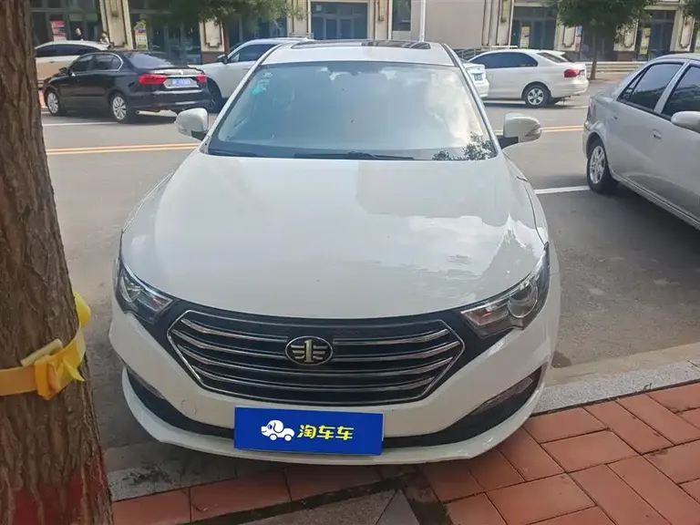 Besturn B30 奔腾B30 2016款 1.6 L 自动尊享型