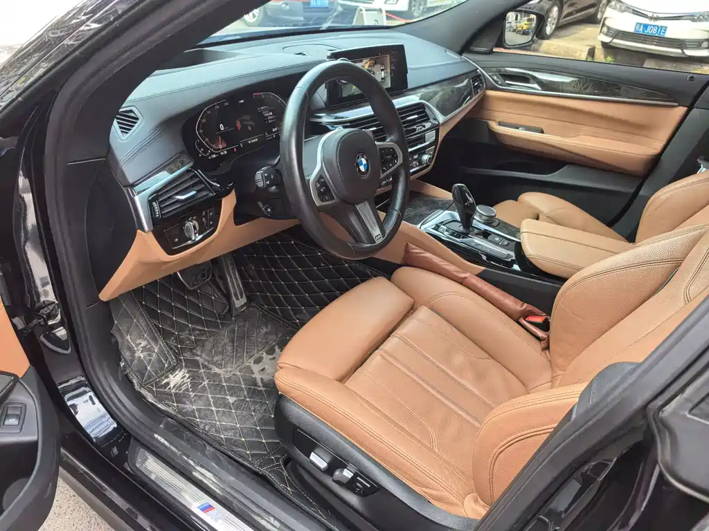 BMW 6 Series GT 630 i M Sport Package