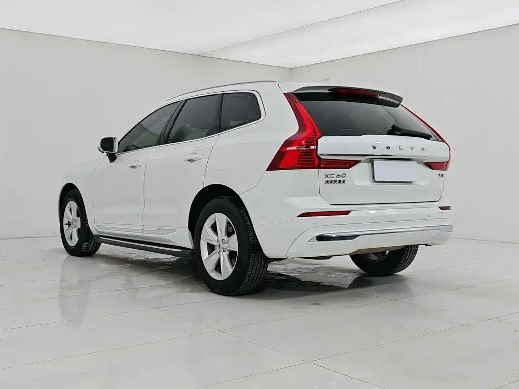 Volvo XC60 B5 4 WD Smart Ease Luxury